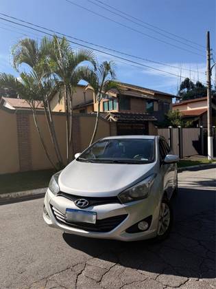 HYUNDAI HB20S 1.6 PREMIUM 16V FLEX 4P AUTOMÁTICO